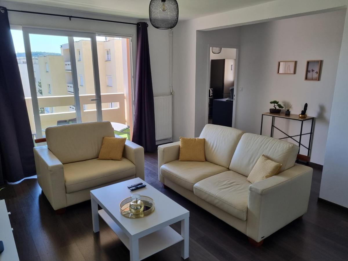 Bel Appartement 2 Chambres ,Residence Privee Givet Εξωτερικό φωτογραφία